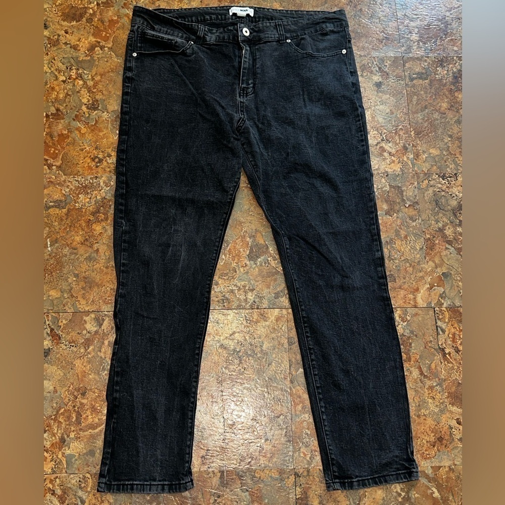 Fashion Nova Men’s Black Denim Jeans Size 42